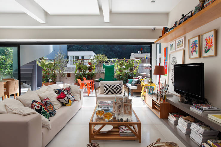  Living room by Escala Arquitetura 