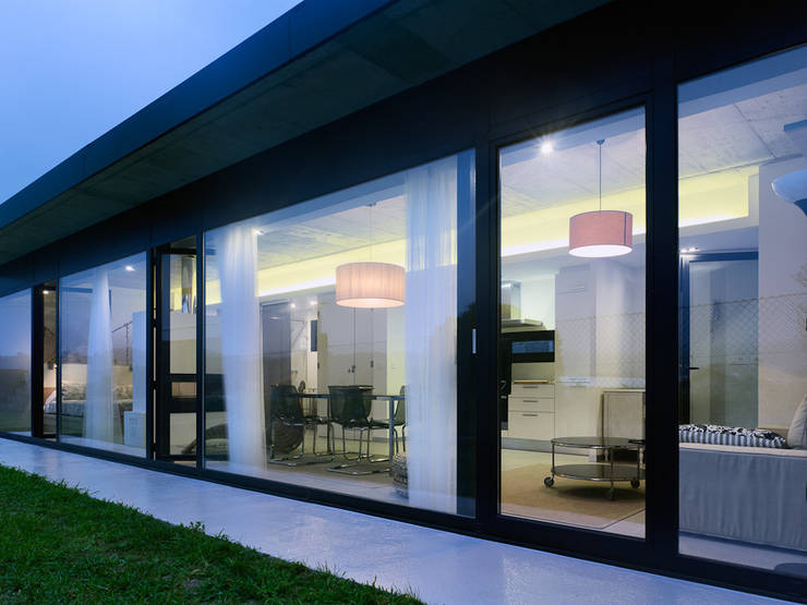 Ventanas de estilo  por Nan Arquitectos