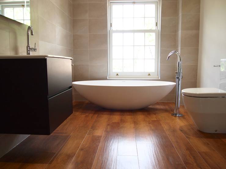 I 10 rivestimenti più belli per il bagno Rivestimento bagno legno