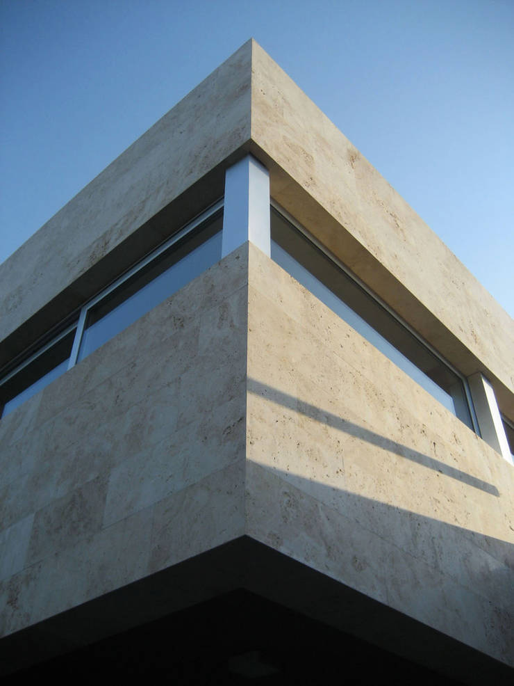  Nhà by ESTUDIO GEYA