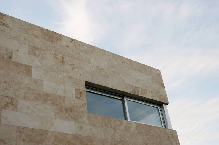  Nhà by ESTUDIO GEYA