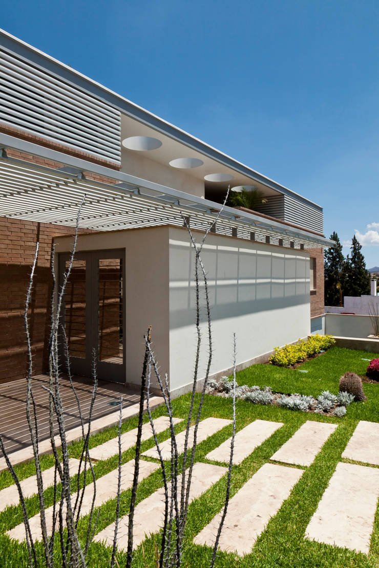  Nhà by ARQUITECTURA EN PROCESO