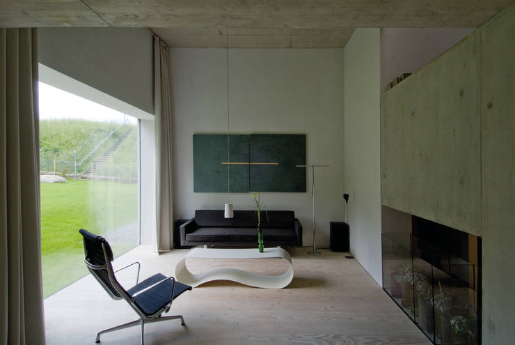  Living room by Halle 58 Architekten