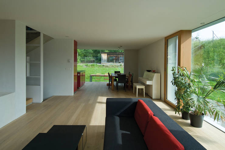  Living room by Halle 58 Architekten