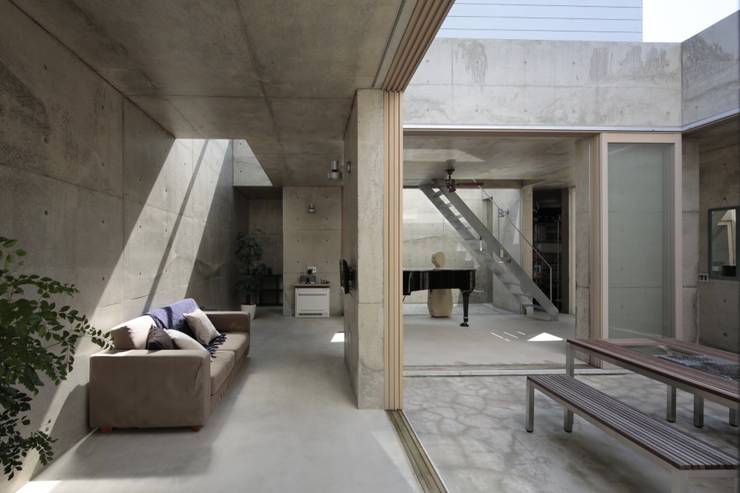 by 上原和建築研究所/ Kazu Uehara Atelier, architects