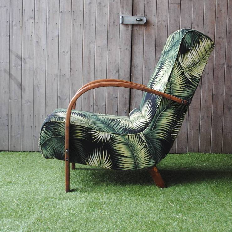 Sala de estar  por Sketch Interiors