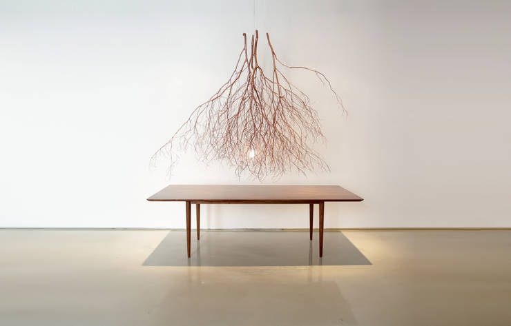 Table + Light by 바이헤이데이 | homify