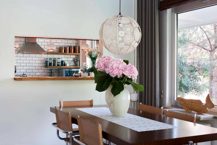  Ruang Makan by HANDE KOKSAL INTERIORS