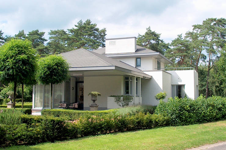 Casas de estilo  por PHOENIX, architectuur en stedebouw