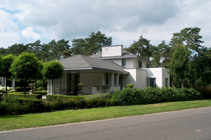 Casas de estilo  por PHOENIX, architectuur en stedebouw