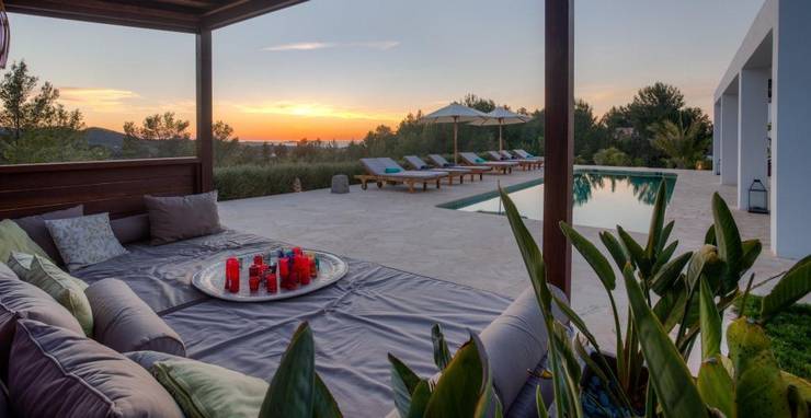 Ibiza Style:  Zwembad door Kabaz