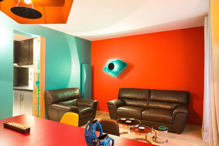 Farbenfrohe Wohnung in Burgund