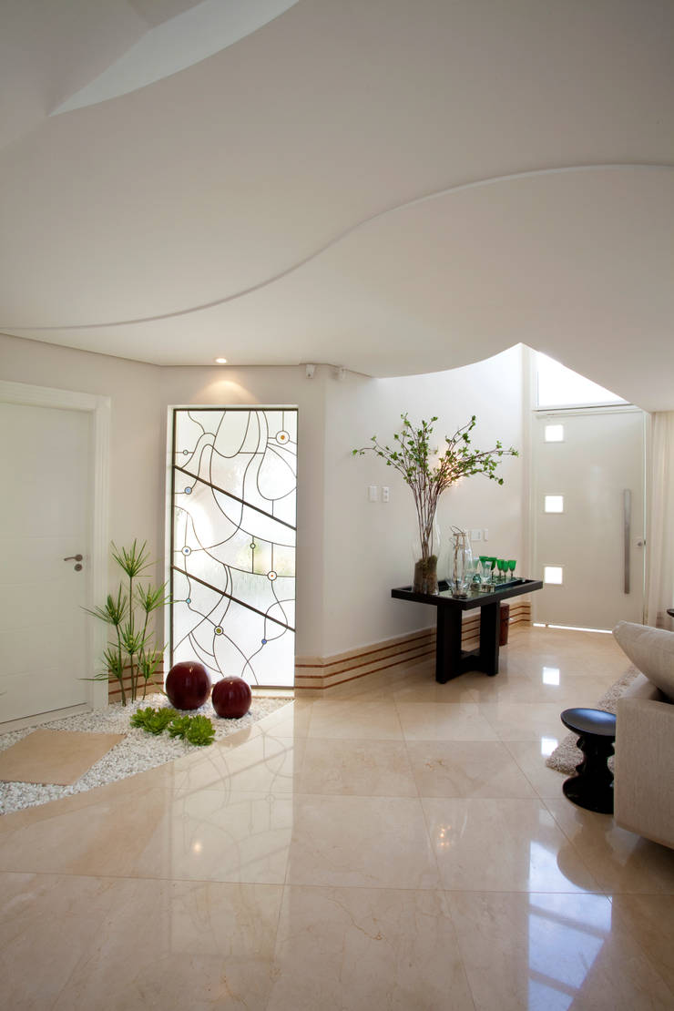  Gang en hal door Arquiteto Aquiles Nícolas Kílaris