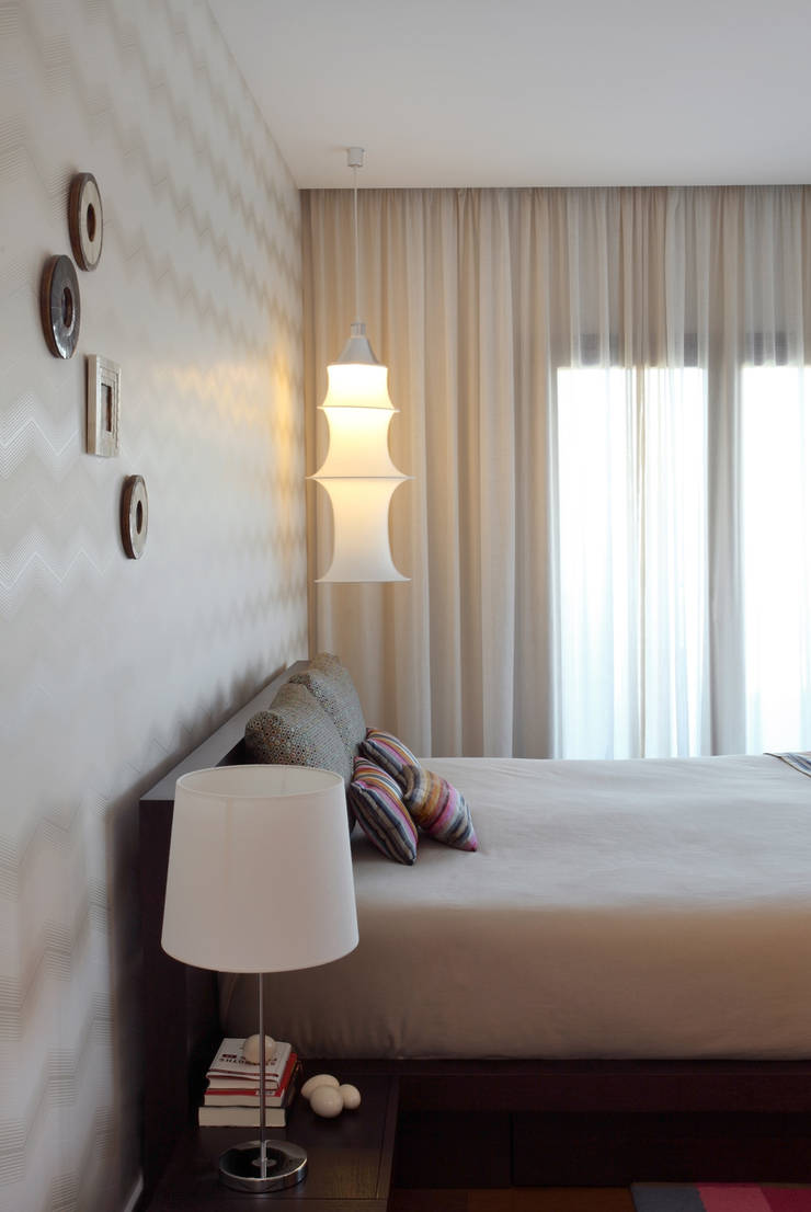 Apartamento Expo_Design Interiores: Quartos  por Tiago Patricio Rodrigues, Arquitectura e Interiores