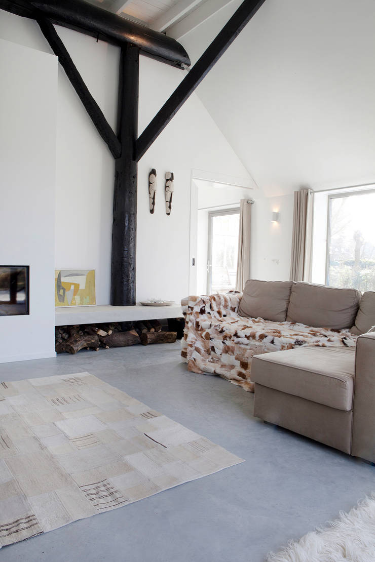 Soggiorno in stile  di Binnenvorm, Eclettico   