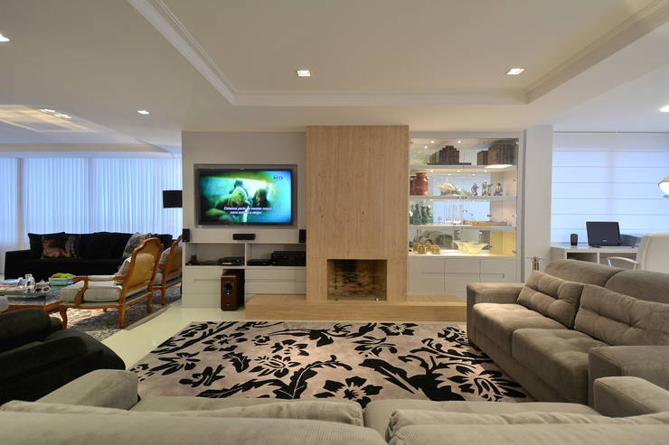 Salas de estilo  por Stúdio Márcio Verza, Moderno   