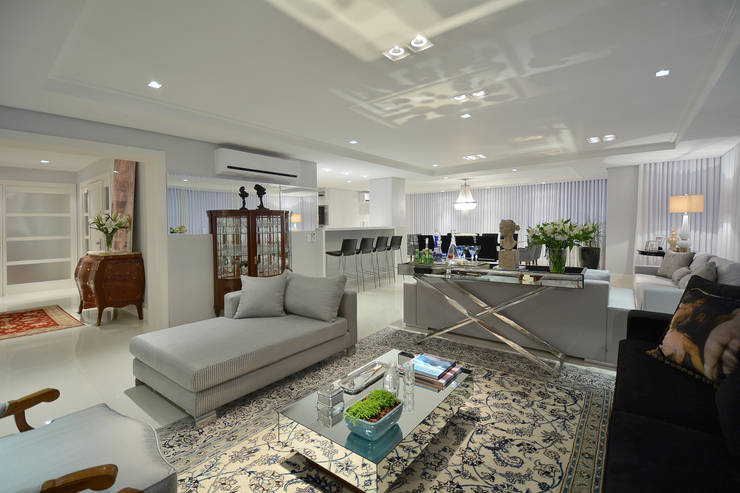 Salas de estilo  por Stúdio Márcio Verza, Moderno   