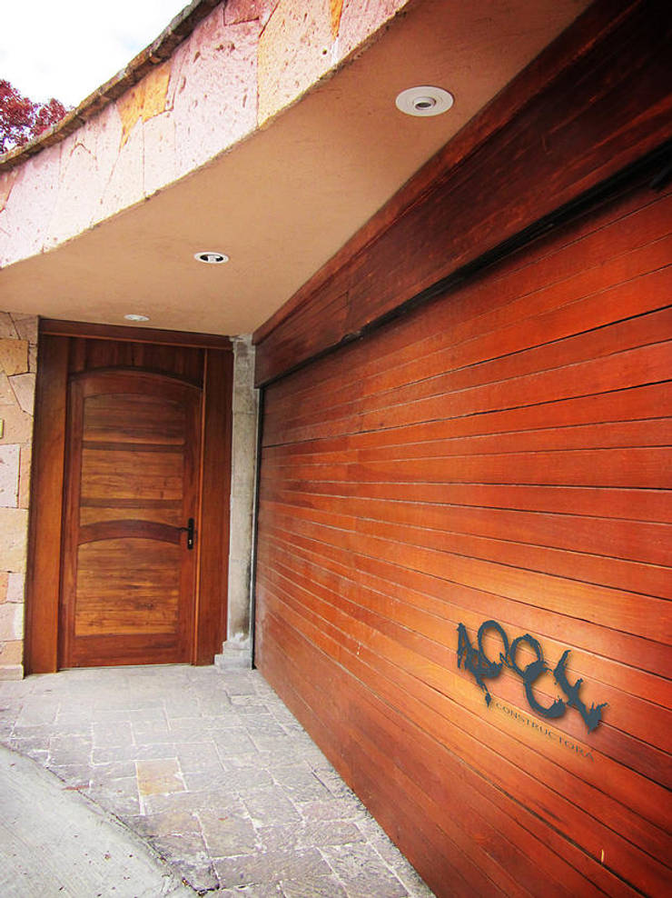 Fenêtres de style  par CONSTRUCTORA ARQOCE