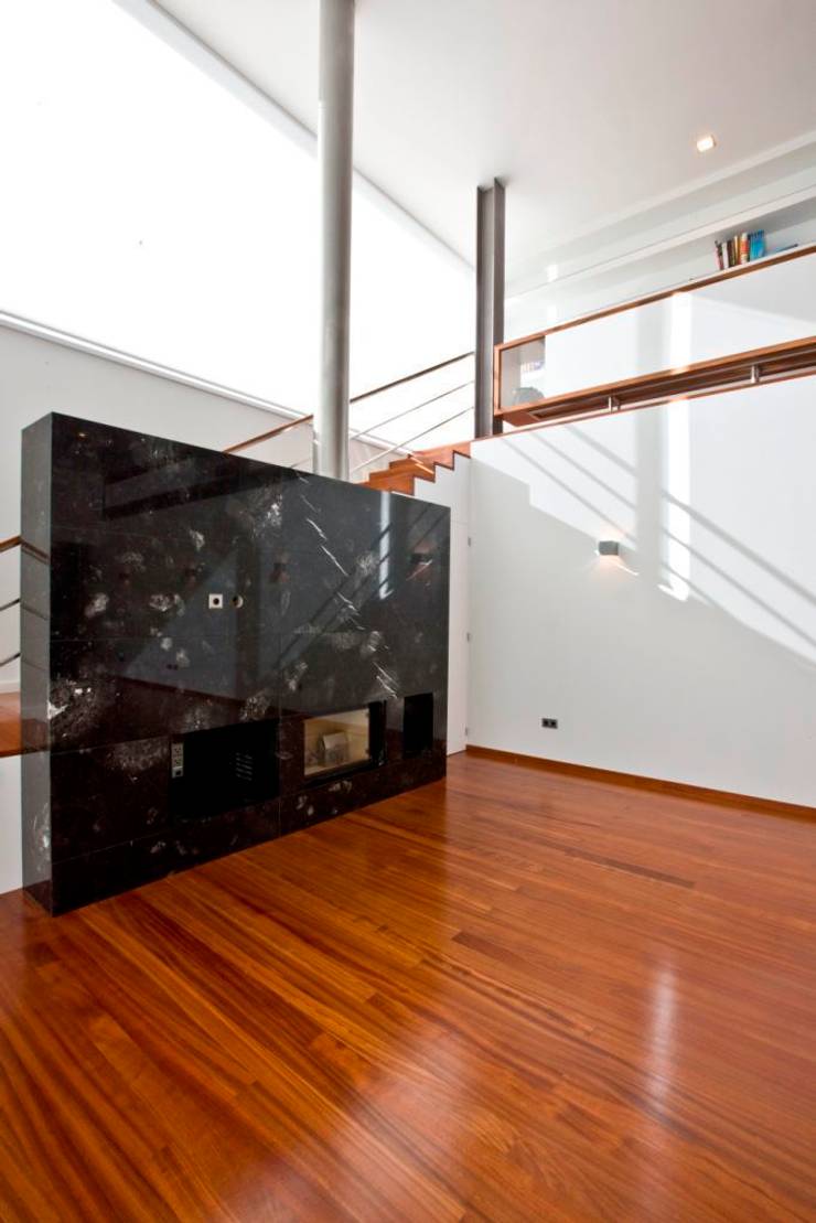  Living room by Atelier Lopes da Costa