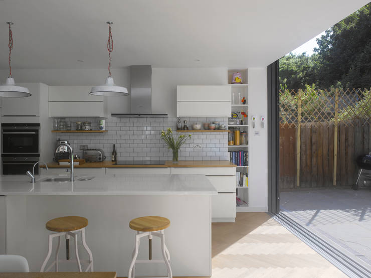  Kitchen by Andrew Mulroy Architects