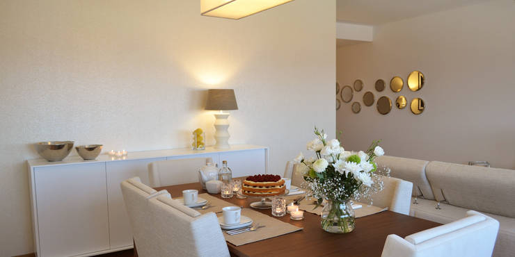  Dining room by T2 Arquitectura & Interiores