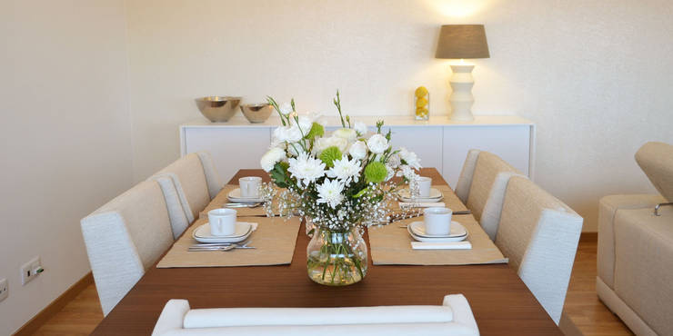  Dining room by T2 Arquitectura & Interiores