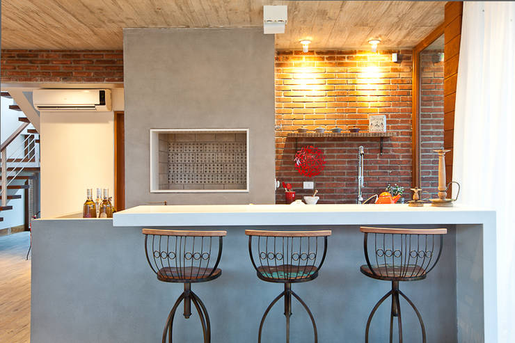 Sala da pranzo in stile  di Seferin Arquitetura