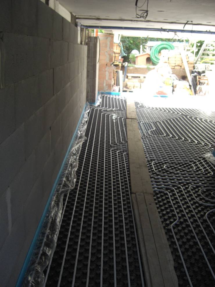 Salas de jantar modernas por GIASIL