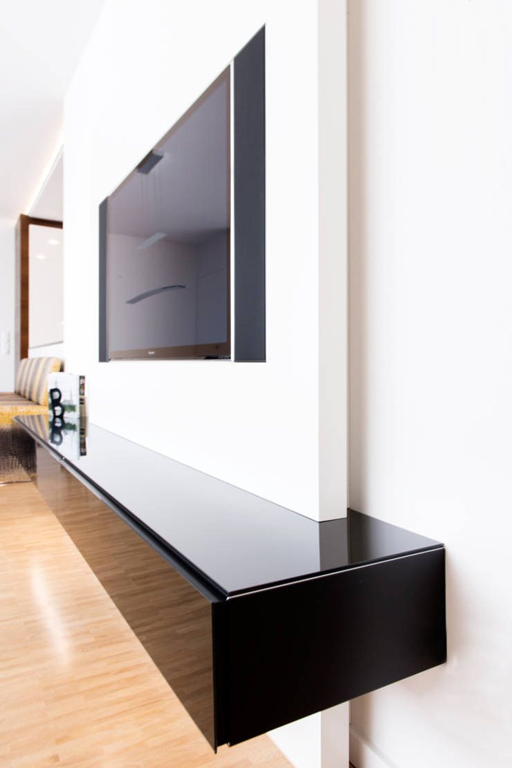 tv wand, wohnen mit biss. tv-wand mit eckbank by designwerk christl | homify, Design ideen