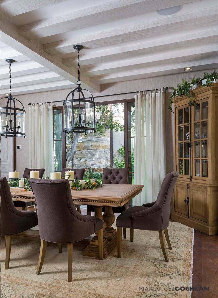  Dining room by MARIANGEL COGHLAN