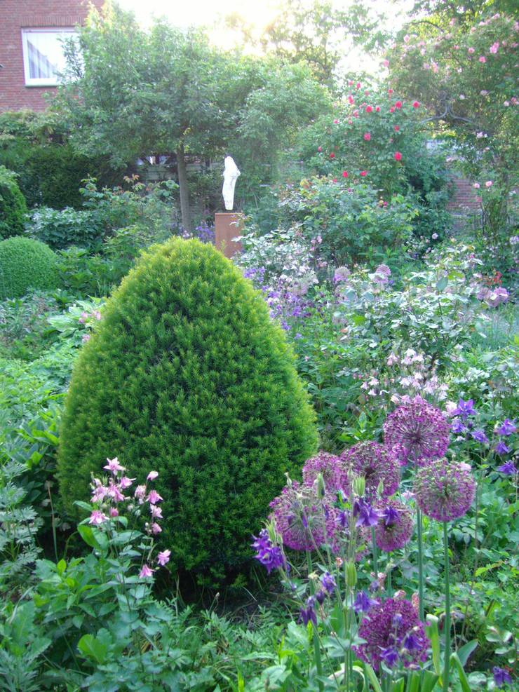  Garden by Tina Brodkorb Landschaftsarchitektur