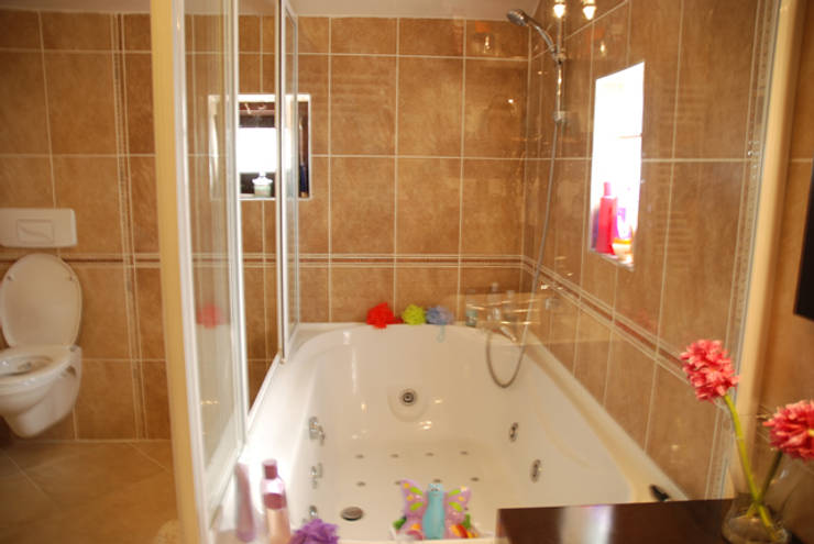 Ванные комнаты в . Автор – Tulya Evleri