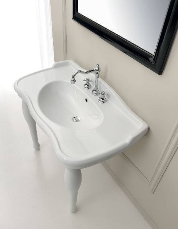 Klassische Waschtische - mit der nötigen Unterstütztung optisch noch