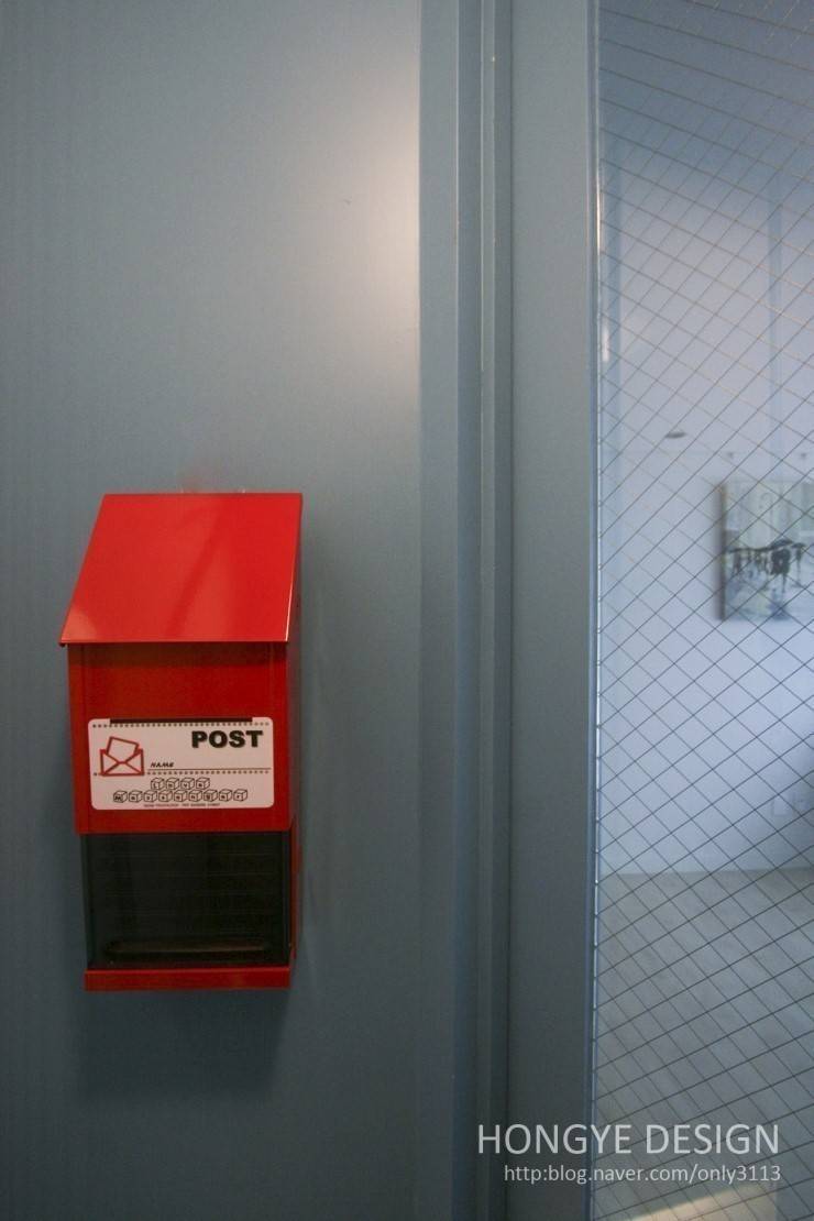 Corredores e halls de entrada  por 홍예디자인