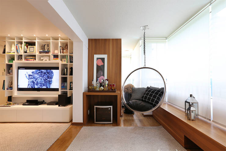  Dining room by Casa 2 Arquitetos