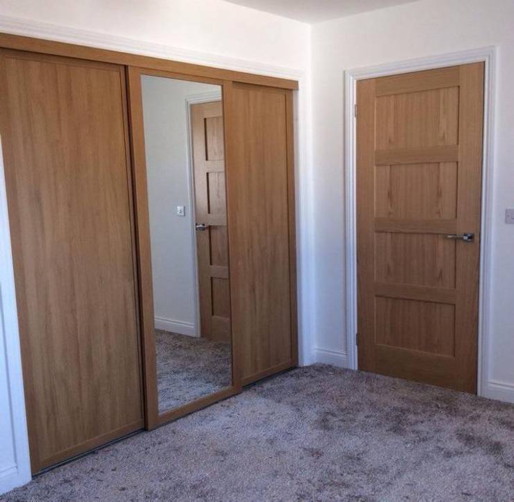 Shaker Oak Sliding Wardrobe Doors By Your Style Homify Shaker Sliding Wardrobe Doors Bedroom By Your Style