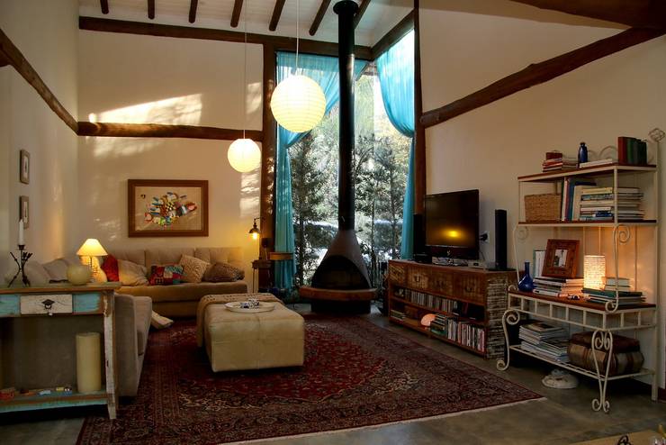 Casas de estilo  por Arquitetamos Escritório Autônomo