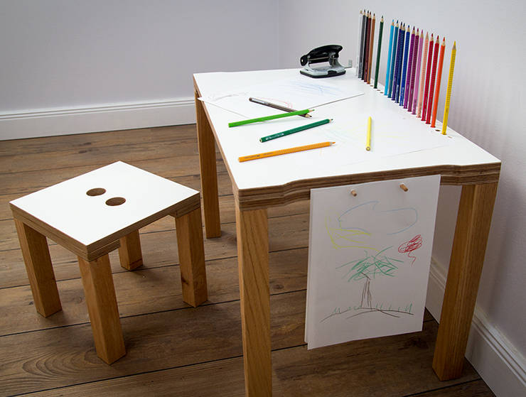 EMILY | Tisch Kleiner Künstler, Emily Daycare Consulting Emily Daycare Consulting Chambre d'enfant minimaliste Bois Blanc Bureaux & chaises
