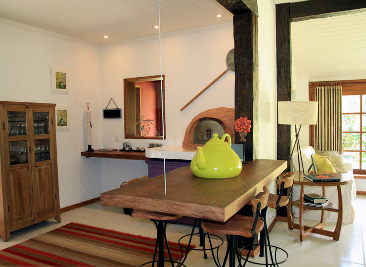  غرفة السفرة تنفيذ FLAVIO BERREDO ARQUITETURA E CONSTRUÇÃO