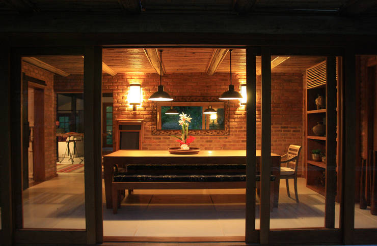  غرفة السفرة تنفيذ FLAVIO BERREDO ARQUITETURA E CONSTRUÇÃO