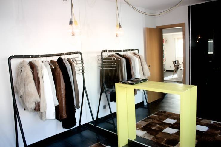  Dressing room by ARQAMA - Arquitetura e Design Lda