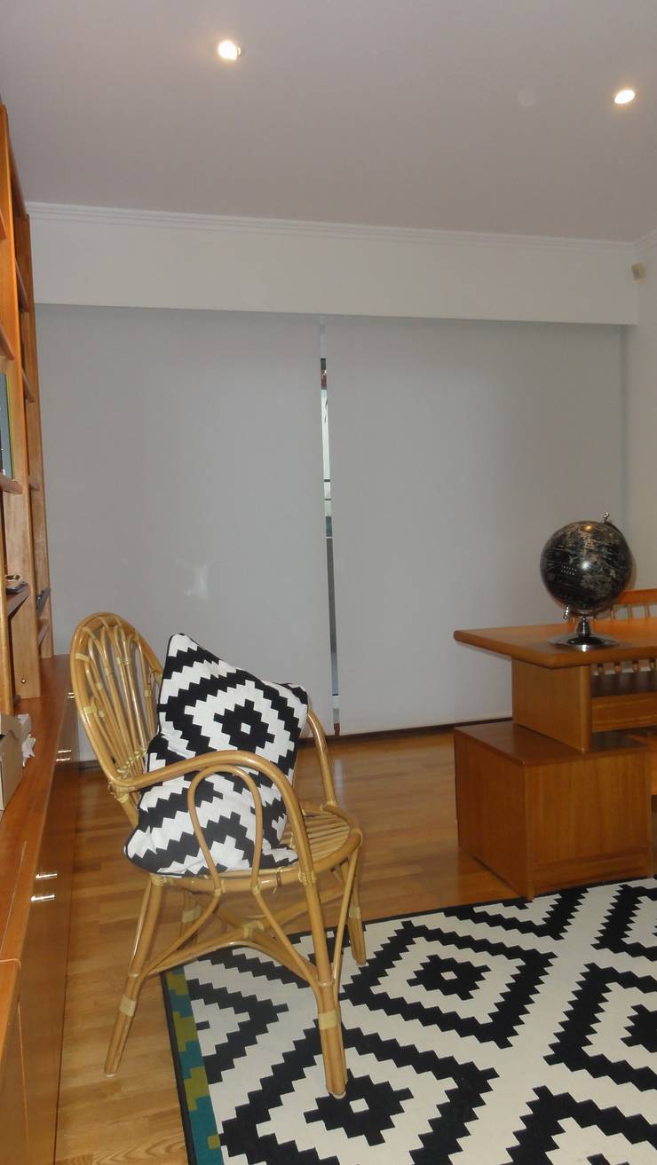  Study/office by ARQAMA - Arquitetura e Design Lda