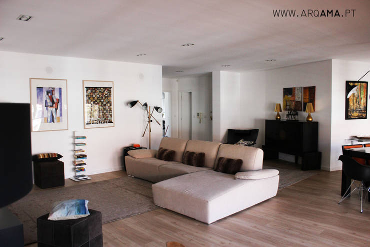  Living room by ARQAMA - Arquitetura e Design Lda