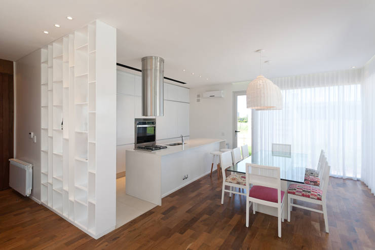  غرفة السفرة تنفيذ VISMARACORSI ARQUITECTOS