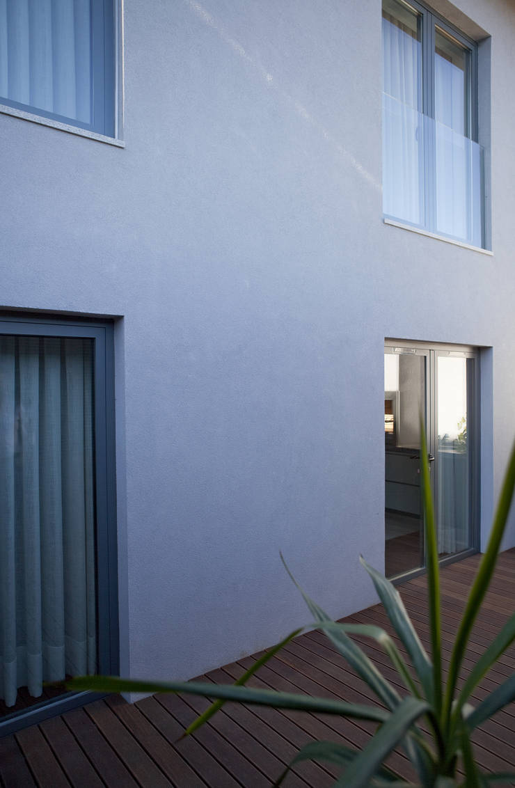   door Lendas e Detalhes, Lda