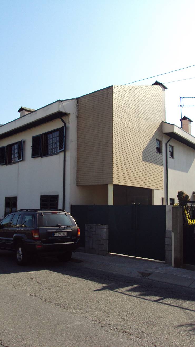   door Lendas e Detalhes, Lda