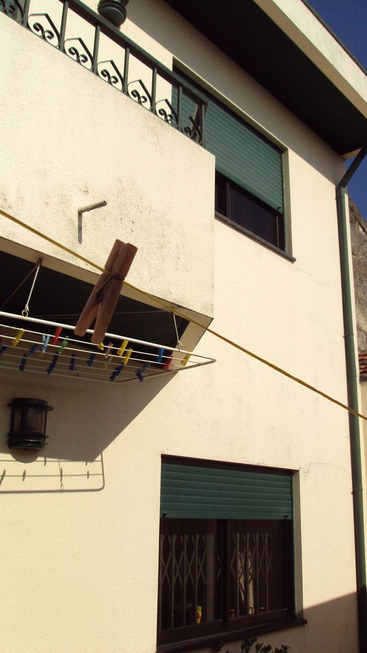   door Lendas e Detalhes, Lda