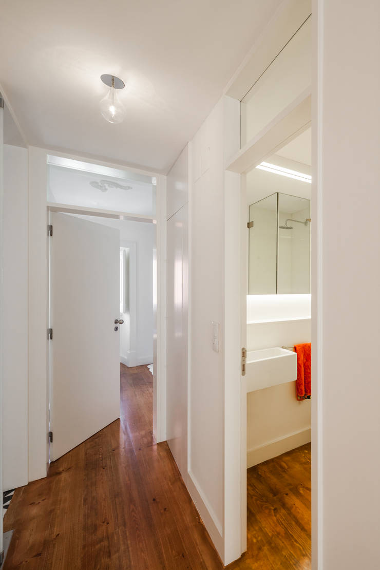 Vanessa Santos Silva | Arquitetaが手掛けた廊下 & 玄関, ミニマル   