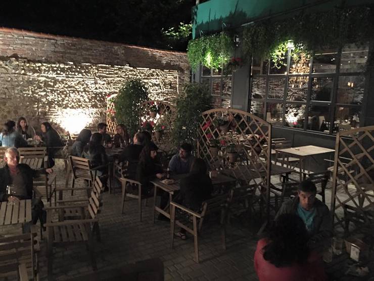Apertura de "El Patio" en el Barrio Romántico. León de INGENOVA