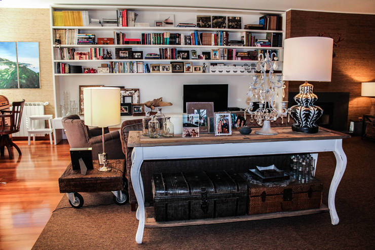 Casa particular: Salas de estar rústicas por Gavetão- Decoração de Interiores